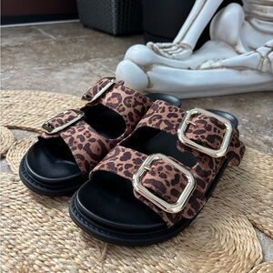 Leopard Slides
Size 8.5